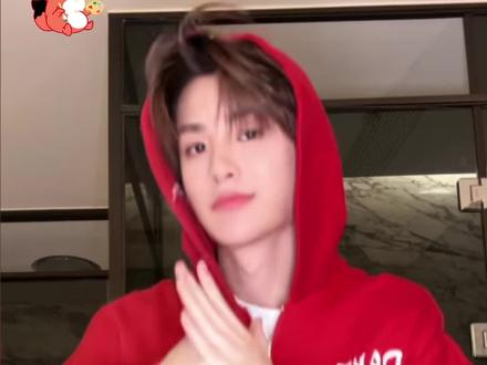 弥渡山歌,让世界听到民族的声音 山对山来崖对崖~民族音乐婉转而悠扬#弥渡山歌 #非遗 #中国人有自己的民族摇 #果然民族的就是世界的 #过年第一支手势舞被弥渡山歌承包了