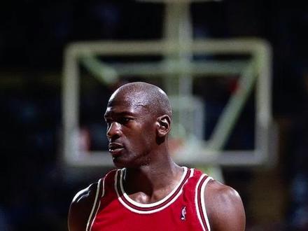 45号的乔丹球衣你有吗?#乔丹 #一张图一个故事 #dou来nba