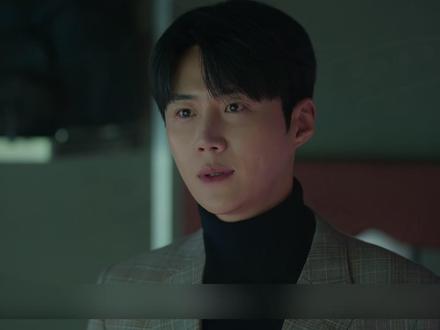 爱情怎么翻译5 极光下的心动!周浩镇车茂熙双向奔赴的前奏
第五集封神!四叶草牵线,极光见证爱意萌芽
爱情怎会无解?这场极光邂逅就是最好的翻译
车祸揪心!车茂熙的担心藏不住对周浩镇的心意
四叶草的幸运!两人共赴极光之约甜度拉满
申智善空降!三角关系初显,醋意拉满的第五集
加拿大的极光,是爱情未说出口的告白
一叶幸运,一场极光,解锁爱情的翻译密码
晚风遇极光,爱意藏心房|爱情怎么翻译 E05
谁懂啊!周浩镇看车茂熙的眼神满是宠溺
爱情怎么翻译 5:从担心到同看极光,这波心动藏不住
四叶草 + 极光 = 爱情的标准答案|E05 名场面
#爱情怎么翻译#创作者中心#创作灵感#韩剧推荐影视解说#韩剧私藏厅