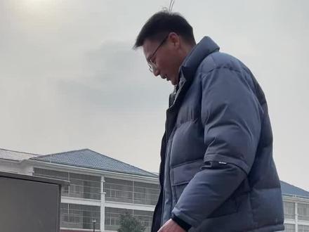 周末在水晶街捡到一块石头,请师傅帮忙加工了一下,洗完后真的爱不释手!#纯天然奇石 #大自然的搬运工 #寻宝 #捡石头 #新农人计划2021