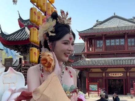 @KK战神 的祝福大家都收到了吗?#地母系 #微胖界扛把子 #kk战神 #长沙方特东方神画 #长沙人不语只是一味地赏花