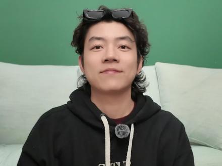 POV:跟着秀场预制早春穿搭
#hello时尚季#跟着秀场预制早春穿搭#秀场穿搭技巧 #amiparis #男生穿搭