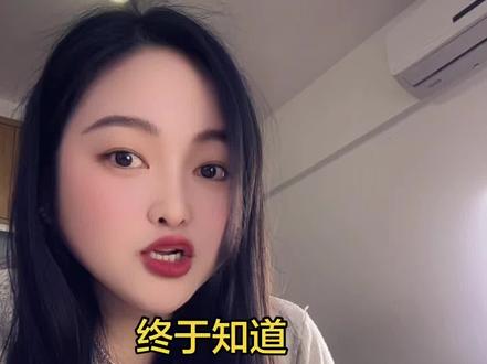 终于知道Polo衫加碎花裙是一个什么梗了!难怪今年春天爆火的穿搭是,洋气Polo衫碎花裙,碎花裙Polo衫套装得对多深情?#Polo衫加碎花裙 #Polo衫 #碎花裙 #Polo衫搭配 #polo衫碎花裙是什么梗