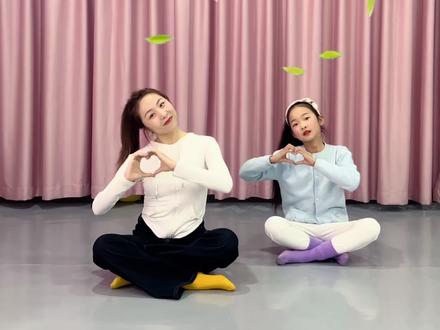 种子躲在泥土上,等着太阳跺脚丫#立春 #立春舞蹈 #舞蹈教学 #春日氛围感 #少儿舞蹈 简单好学