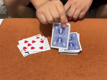 扑克精准定位术(可以骗过魔术师)