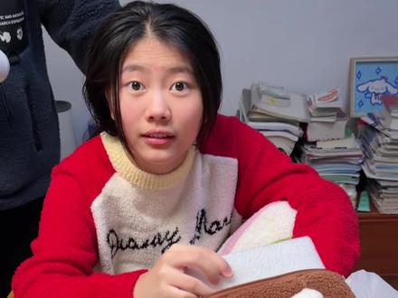 天气冷了,给笔也换个保暖的笔袋! #亲子#笔袋