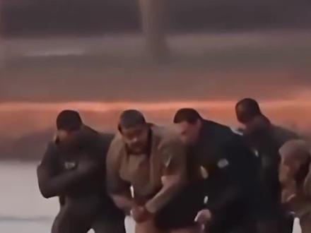 美国放行16艘委内瑞拉油轮,绑走马杜罗后,扣的中国船不还了? #聊聊国际关系#硬核深度计划#全球创作者计划#零基础看懂全球#委瑞内拉