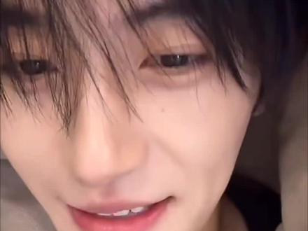 这个张翅怎么这么萌,直播全部女友视角,这跟谈了有什么区别#张翅 #赵琳嫣嫣嫣 #精选 #热门