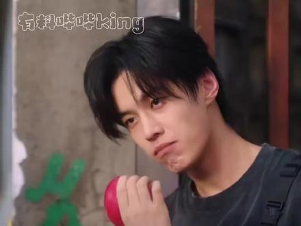 #一吻定情 #高甜日剧 #“我暗恋的学长最后去做了爱豆” #hxl #何与 #会有 @何与happy