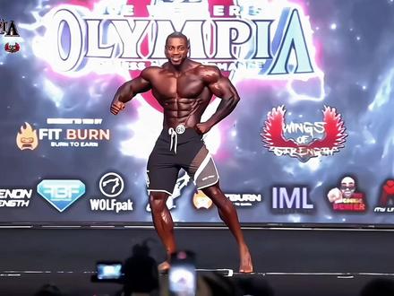 #健美比赛 #奥赛 #精神氮泵 #健体 #大浪哥 大浪哥个人展示