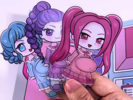 猎魔女团之生宝宝果冻贴安静书来了,孩子可以发挥想象力自己设计玩法,锻炼动手动脑能力,丰富想象力#猎魔女团#安静书#果冻贴安静书