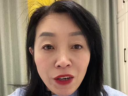 如果你能嫁给一个1963年出生的兔男人那你就偷着乐吧。1963年出生的兔男人能吃苦但不能受气,憨厚老实,她们心里有数。你对她好一分,她还你十分;你对她冷淡一分,她转身就走。她们往往没有靠山,亲戚朋友谁也帮不上忙,甚至连枕边人都未必能懂得心疼她。她们啥都不图,就图一个温暖的家,却在婚姻里承受了所有。#1963年的兔 #属兔 #其晓莉 #生肖情感 #真实的样子