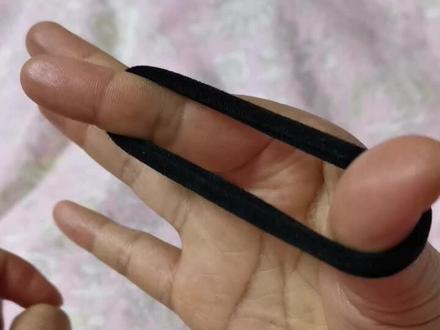 素素教您一根皮筋秒变里外两个五角星,经常动动手指,不得老年痴呆症噢⊙_⊙