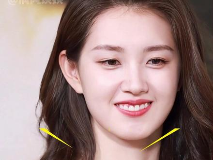 明明登顶大众喜爱女演员榜首,为何郭宇欣缺席短剧盛典?得知真相才懂演员靠角色说话#郭宇欣 #郭宇欣短剧 #郭宇欣老师 #内容启发搜索 #影娱热点团