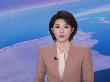 美媒:两架#美军 #战机 进入#委内瑞拉 领空(新闻直播间)