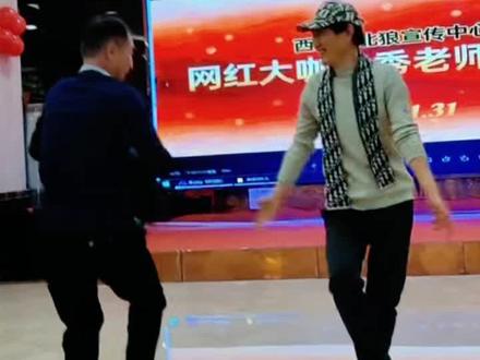 在年会上遇到我喜欢的大哥舞上一曲