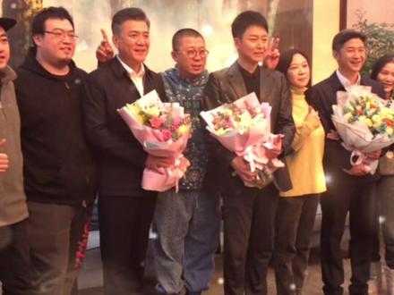 #扑风捉影刘奕君 #扫黑风暴 突然杀青的瞬间,难忘百日攻坚,期待花团锦簇🍎 #抖出新年范儿