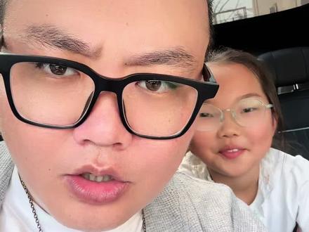 我小时候为什么从来都没有“春假”这一说,那既然都不卷了,索性我们就提前七天出发,目的地广西桂林,途径第一站:湖北武汉,开着小米yu7自驾,领略祖国大好河山#小学春假 #小米yu7 #武汉 #自驾游