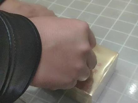 春节从老家带到苏州的金皖,抽烟这条烟,我就再买一条……