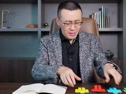 当四个颜色性格的人,一起看电影,会发生什么有趣的场面?哪个颜色,蕞容易哭?其中一个出乎意料!#性格色彩 #性格分析 #性格测试 #识人