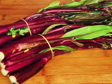 红菜苔很多人都炒不好,其实就是少这一步,这样做香嫩脆爽不发苦#美食 #烹饪技巧 #抖音美食创作人 @抖音小助手