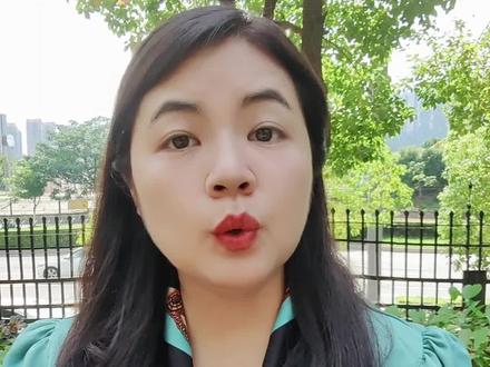 孩子手被卡在自动扶梯里,该怎么做呢?大同消防员告诉你#大v说 #女童手被卡扶梯缝隙