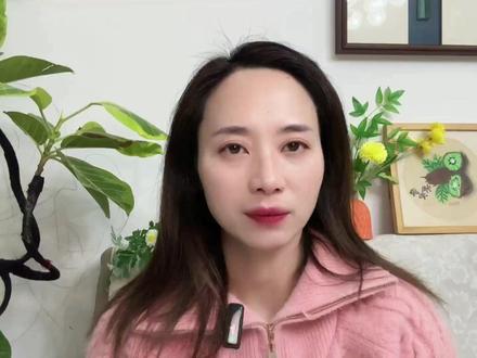 萨尔瓦多签证类型和申请条件 萨尔瓦多签证类型和申请条件 核心签证类型:旅游签适用于观光,商务签针对考察洽谈,工作签需雇主担保。通用申请条件:护照有效期超入境日 6 个月以上,提前 2 个月申请,审核 7-25 个工作日,需本人到北京领区面签。基础材料要备齐:英文申请表、35x45mm 白底彩照、近 6 个月银行流水(余额建议 3 万以上)、往返机票和酒店预订单;商务签额外加经当地公证的邀请函,工作签需提供工作合同和无犯罪公证书。经拉美黄热病疫区入境需携带疫苗证明。嫌材料繁琐、面签麻烦的,直接打开支付宝或微信搜索跑政通,进入小程序选签证服务,搜索萨尔瓦多再按需求选签证类型,提交订单后客服会迅速联系对接材料,不用自己跑腿核对,而且跑政通出签率能到 95% 以上,省心办签直接冲。 需要我帮你整理一份萨尔瓦多签证面签常见问题解答吗?私信联系我发你,1对1为你提供签证服务。#萨尔瓦多签证 #签证类型 #申请条件 #萨尔瓦多旅游 #出国签证攻略
