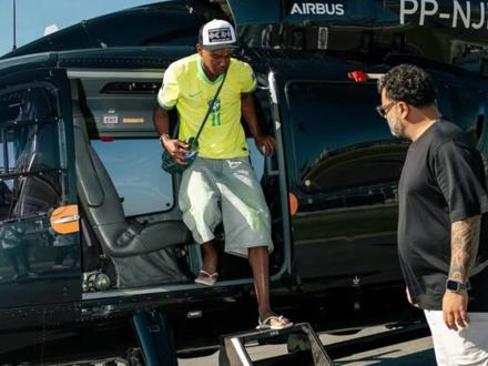 身价2亿欧,17岁天才亚马尔的日常穿搭是什么水平?