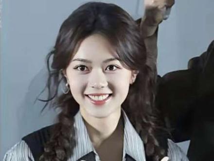 首播被嘲,现偶剧能否挽救口碑僵局?观众直呼剧情在线但审美拉垮 #骄阳似我 #赵今麦宋威龙 #2025影娱年终大赏 #新剧点评