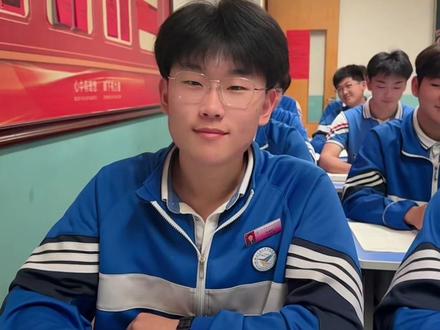 跨越齐鲁各地,奔赴同一校园。来自山东各个地市的学子,不畏路途遥远,相聚于此,只为借助优质教学资源,全力冲刺春季高考。以梦为马,不负韶华,愿每一位少年都能乘风破浪,金榜题名!#山东春考第一校#春季高考#中考升学规划#考不上高中什么学校最合适#烟台市南山职业技术学校