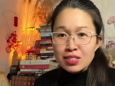 #个人成长 #智慧人生
新的一天前先停下来想一想。你的“杯子”里装的是什么?