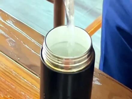 #日常生活 #冷知识 保温杯使用方法不行会导致爆炸