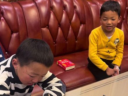 东德的特长,哈哈哈😂#原创搞笑 #家庭日常