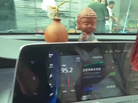 专业维修别克蔚蓝6中控车机导航系统显示屏死机没反应触摸点不动显示屏会反复开关机重启此类故障可以维修好