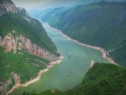 长江10年禁渔结束后,鱼能长多大?渔民:以前就有700多斤的大鲟鱼 #dou是钓鱼人 #长江10年禁渔期