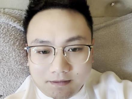 是1100到1120,不是1200😷,下周整个一周的趋势是震荡往上的,但是幅度不会太大,主要消化一些投机情绪,不构成任何的投资建议,只是我的个人分析#黄金#真实生活分享计划