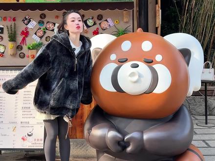 红山2️⃣月盖章攻略来啦‼️春节限定太可爱啦 春节来南京玩的朋友,这份盖章攻略收藏好哦~
#红山动物园 #南京盖章 #南京旅游攻略 #南京必打卡 #旅游种草指南