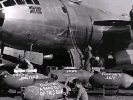 1945年的今天(4月2日),美军开始大规模轰炸日本本土。