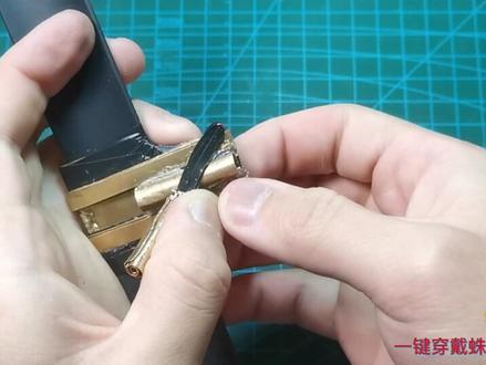 我的蛛丝发射器教程终于来了,视频制作不精,看不明白的地方随时留言问我#手工diy #整活 #蜘蛛侠 #自制蛛丝发射器