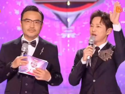 湖南卫视的文案就是yyds
主持人 何炅 汪涵 沈梦辰 梁田 靳梦佳 齐思钧 李莎旻子 马萱 吴泽林#2023湖南卫视跨年演唱会 #祝大家2023新年快乐 #愿所有的美好和期待2023都能如约而至 #湖南卫视 #汪涵何炅