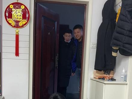 #要压岁钱的正确姿势 #磕头拜年 给舅舅拜年啦