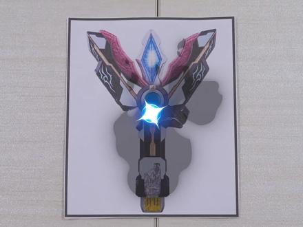 黑暗特利迦用神光棒变身,黑暗升华器是哪个奥特曼的变身器?