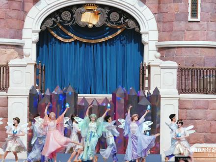 【4K完整版】上迪10周年奇妙之心城堡秀首演!能超越金童的,也只有现在的金童升级版2.0“奇妙之心”了吧!#奇妙之心 #迪士尼十周年 #奇妙之心城堡秀 #上海迪士尼 #加你更奇妙