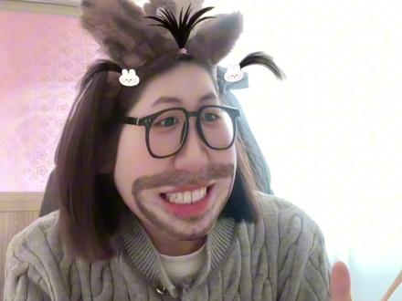 啊啊啊啊! ! !都来给我看这个骄阳似火,没有人不会爱上林屿森的!顾漫这么多年! !我还是吃你这一套! !#骄阳似火 #引导性恋人 #林屿森 #林屿森从来都为聂曦光而来 #追剧中