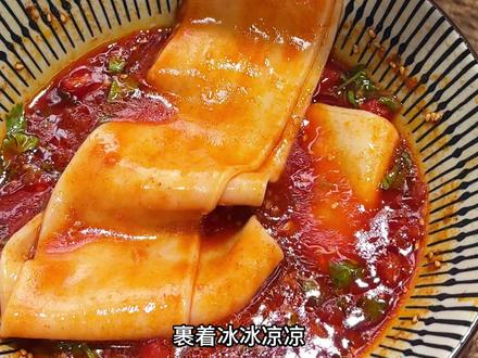 邪修版蘸水面的方法,封神了! #拌面 #面条的神仙吃法 #谁懂这一口的好吃程度 #抖音美食推荐官 #懒人美食