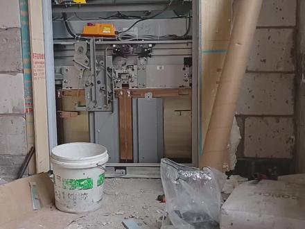 分享一个三菱二合一光幕安装,二十几分钟装完你们装多久#电梯安装 #施工现场实拍 #三菱电梯