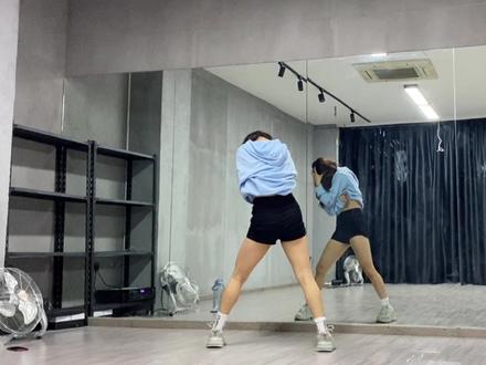 #fantasticbaby #少儿街舞 #九儿编舞 完整版来啦♥️ 中间有点点忘了 就靠大家自己脑补一下叭😀😀😀