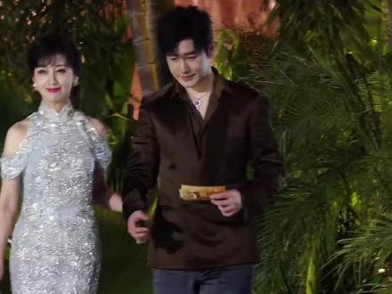 这套直接封神#赵雅芝 #美出高级感 #旗袍美人 #旗袍 #黄晓明