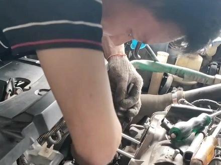 视频一分钟拆卸哈佛H6发电机😃