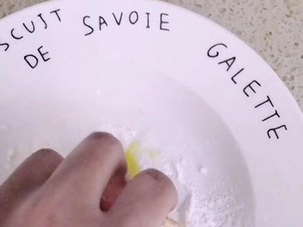 今天教大家画牡丹#纹身 #纹身教学 #纹身图案手稿 #画画 #学画画